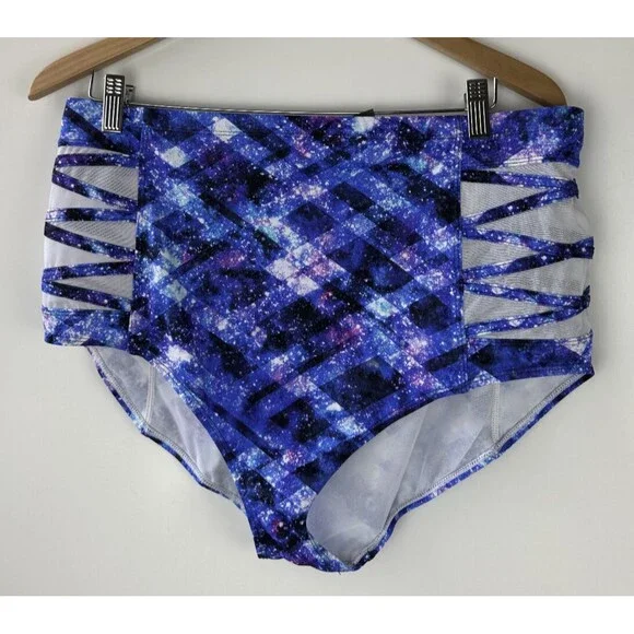 Torrid Bikini Set 2-Piece Geo Swimsuit Galaxy Space Print Women's Plus Size 1 1X - Picture 9 of 16